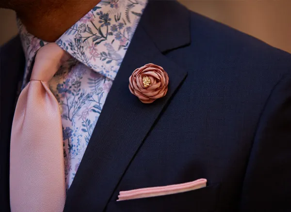 How to wear a lapel pin