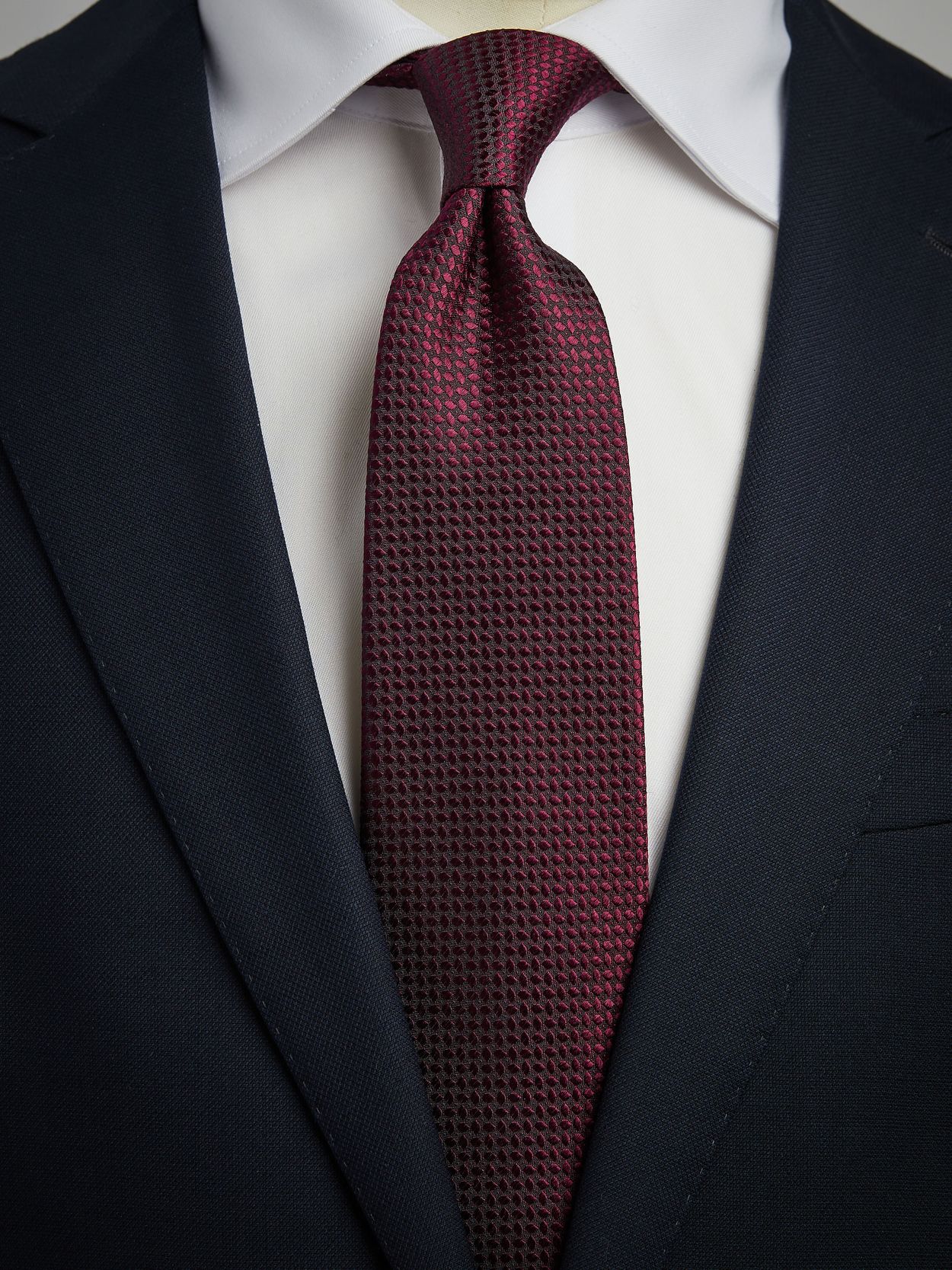 burgundy shirt black tie