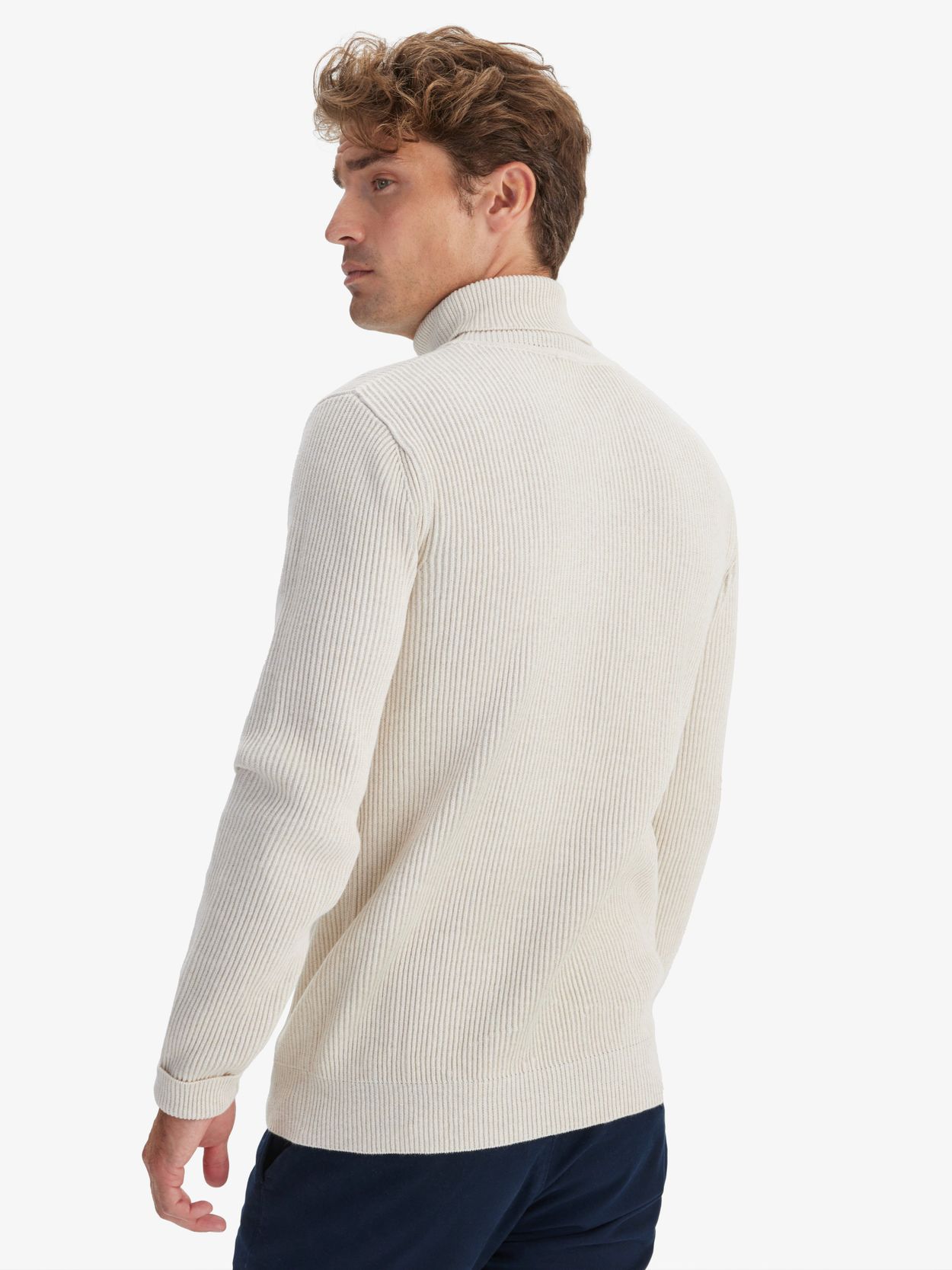 Off-White Turtleneck  Turtleneck outfit men, Mens outfits, White turtleneck  outfit