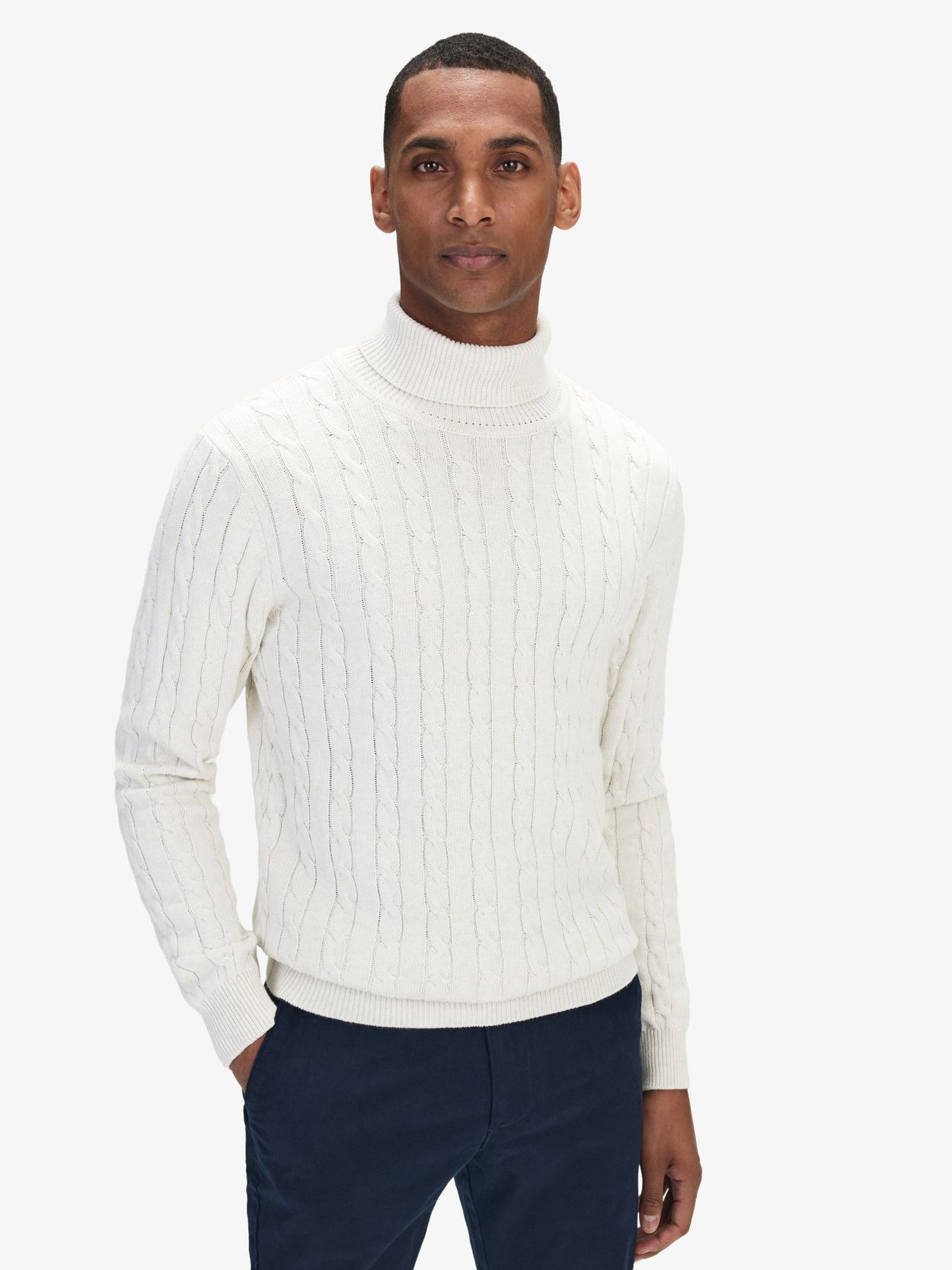 Off 2025 white turtleneck