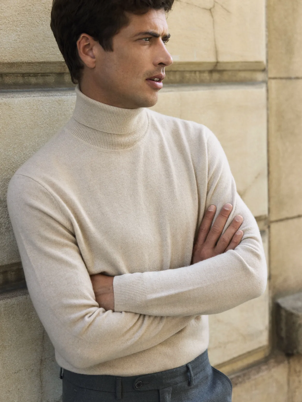 White cashmere turtleneck on sale mens