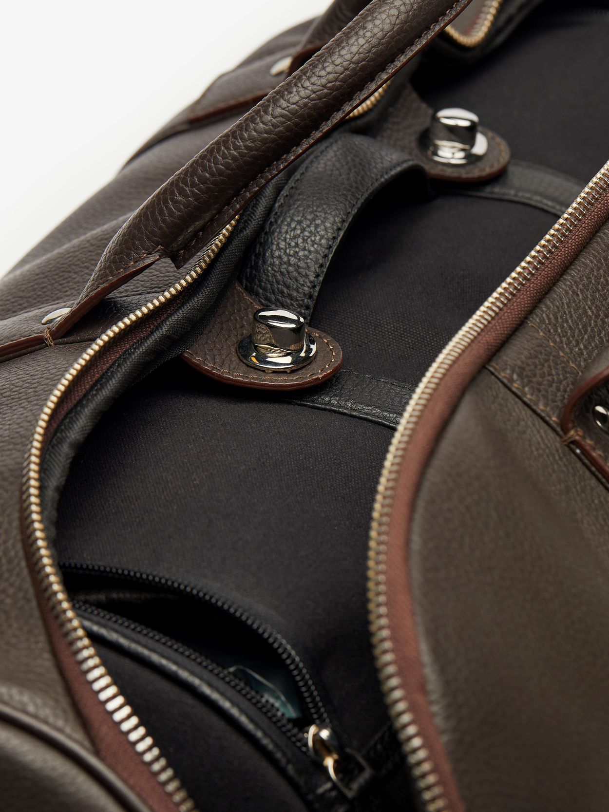 Brown Suit Bag Bari