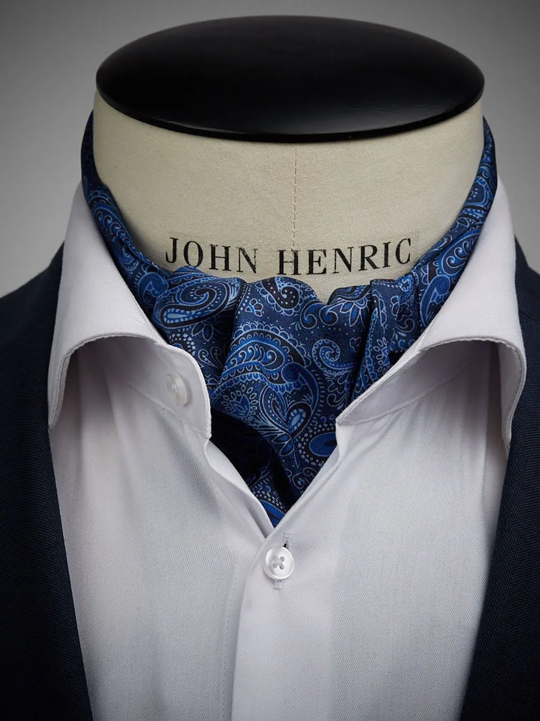 Ascot Bleu Paisley