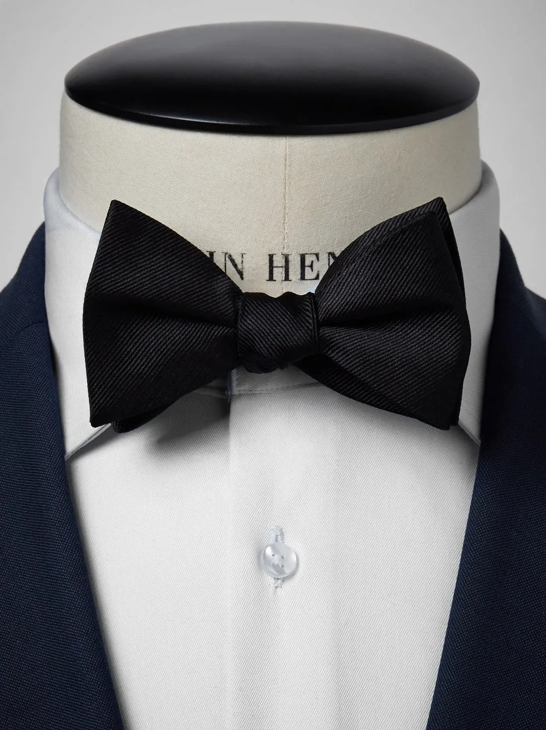 Black Bow Tie Plain