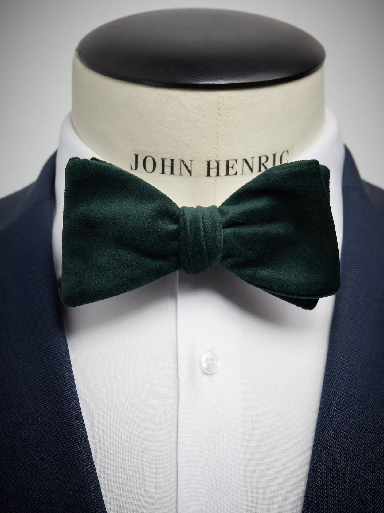 Green Velvet Bow Tie