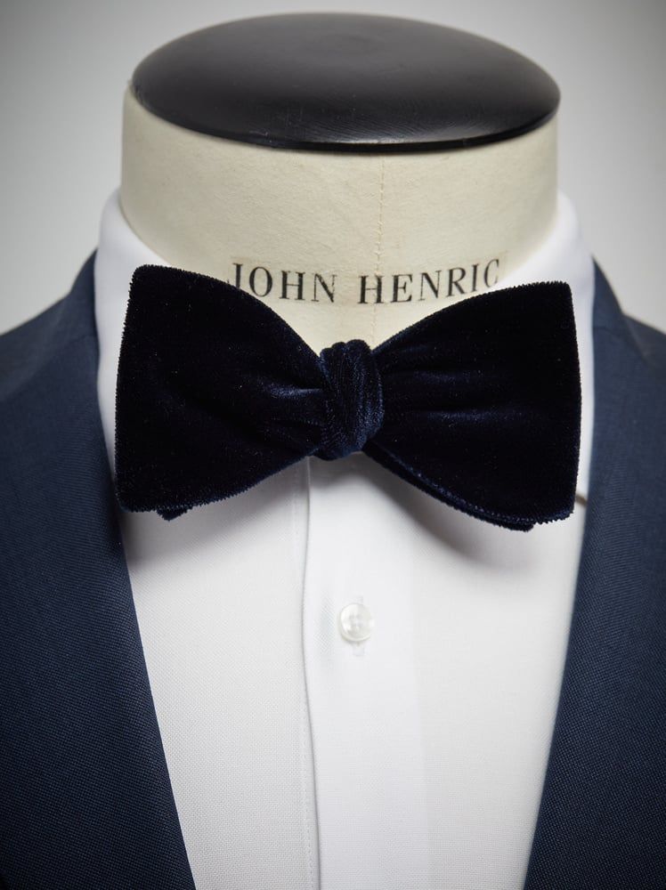 Burgundy Bow Tie - Silk Velvet - Buy online | John Henric