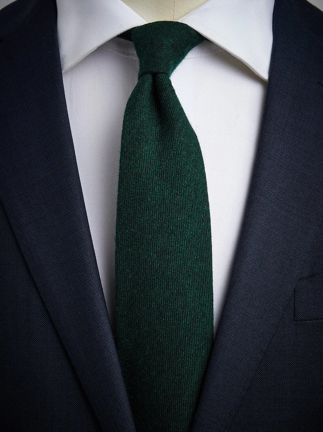 Dark deals green tie