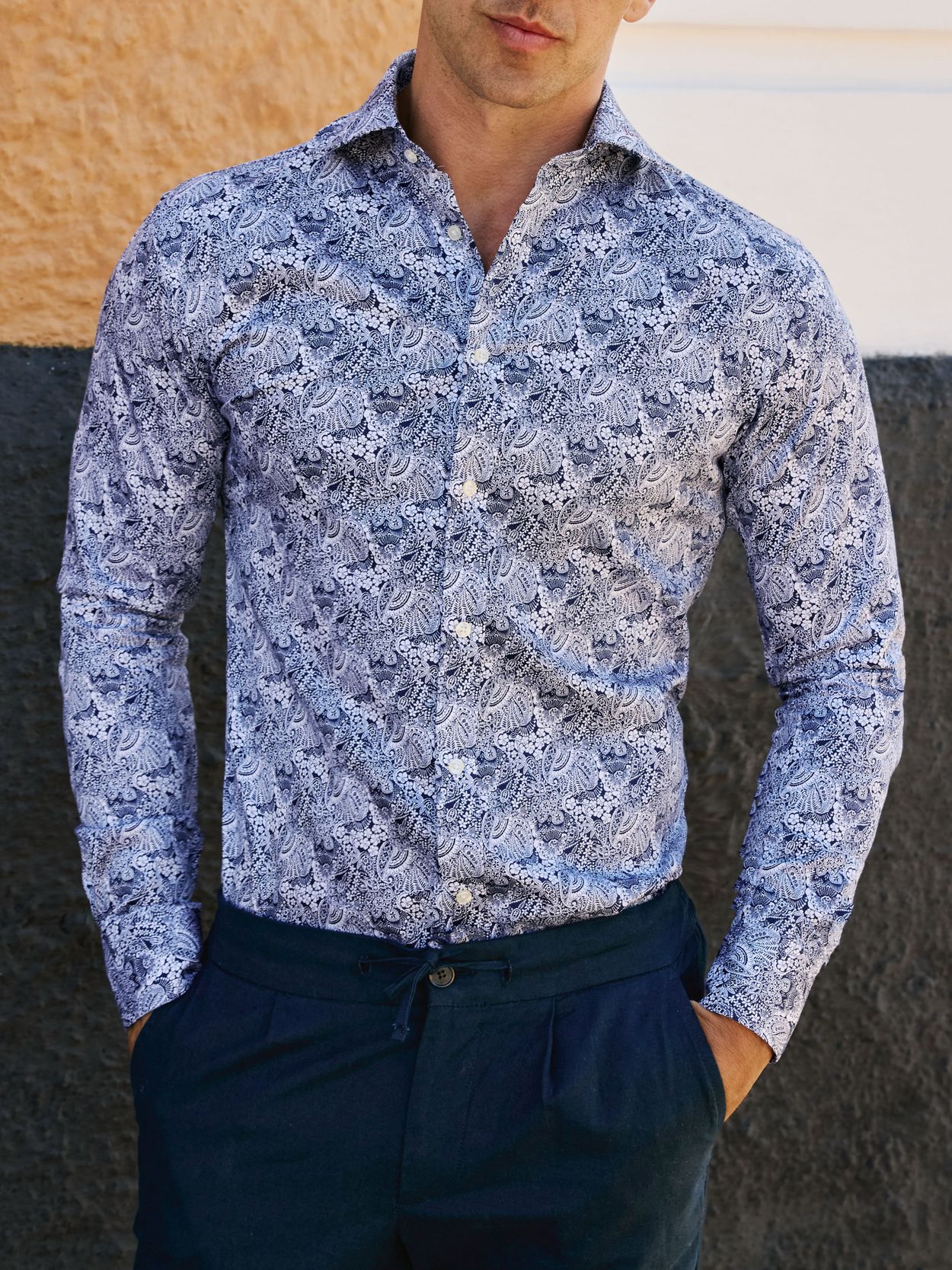 Blauw \u0026 Wit Bloemen Overhemd - Online kopen | John Henric, image size:1250x1667