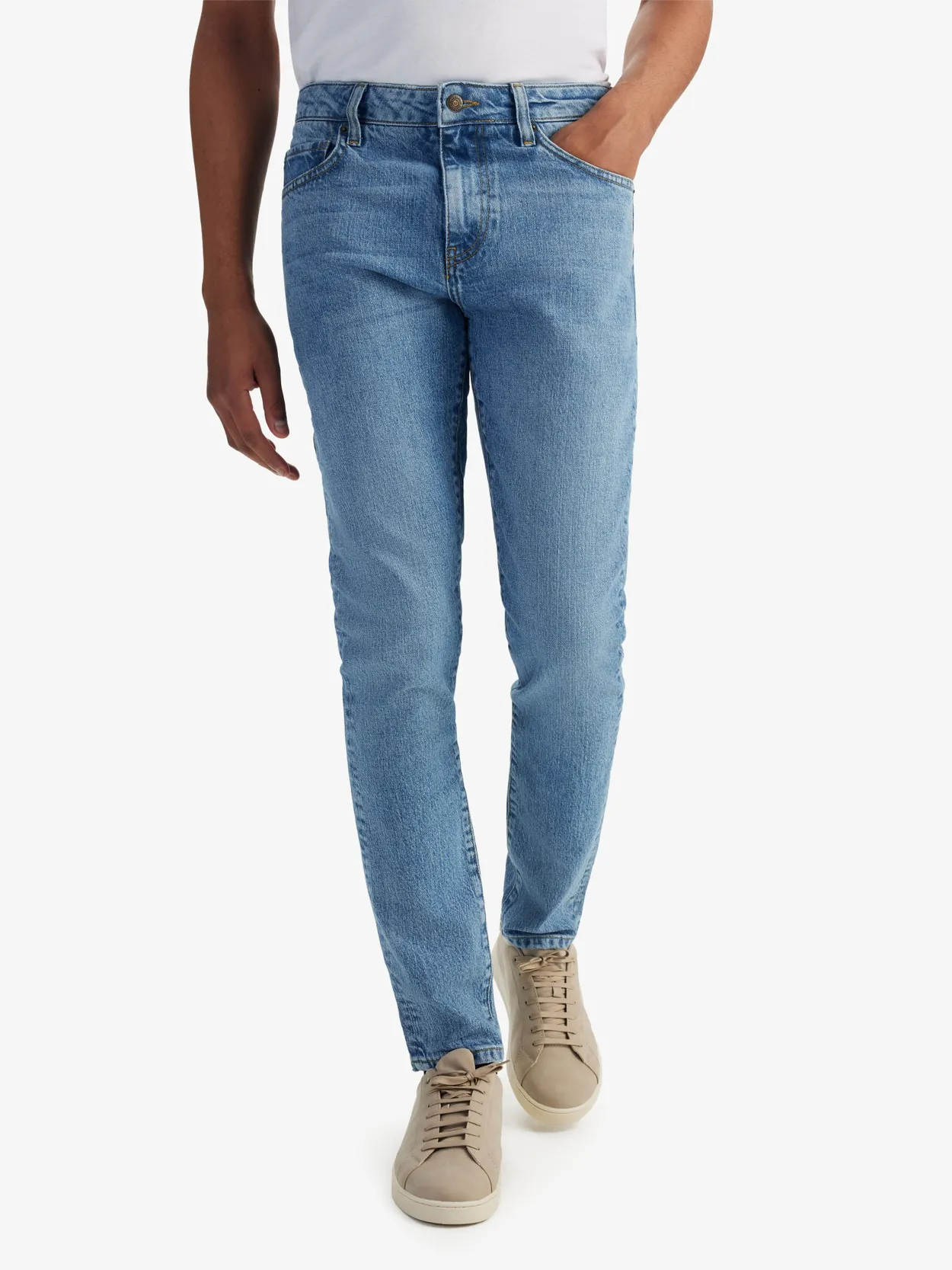 Hellblaue Slim Fit Jeans