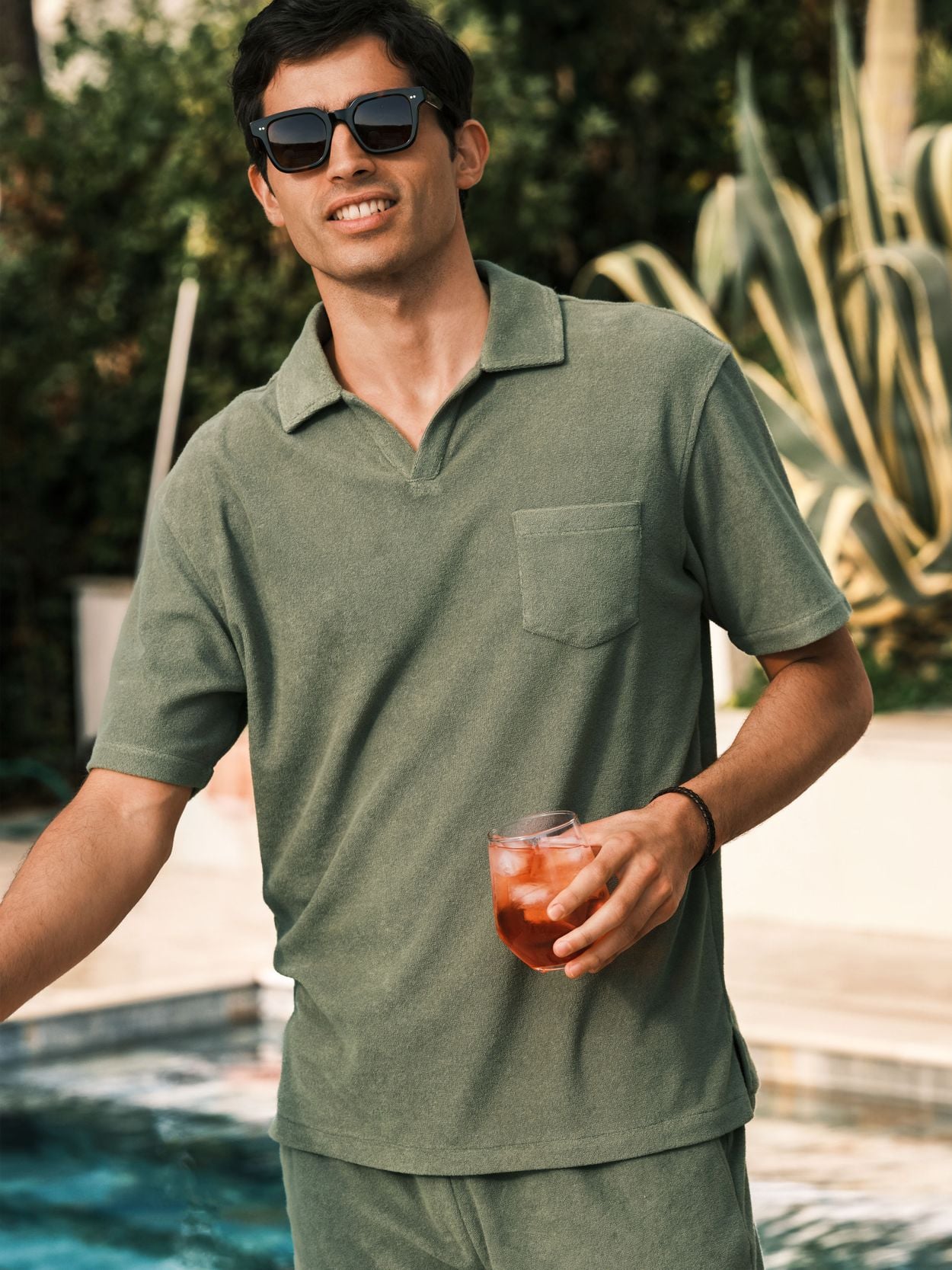 polo blue shirt green shorts