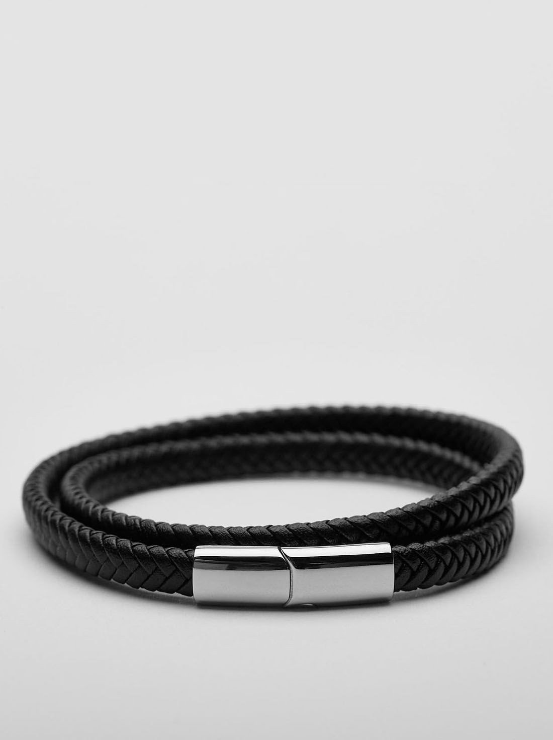 Black Bracelet Scone