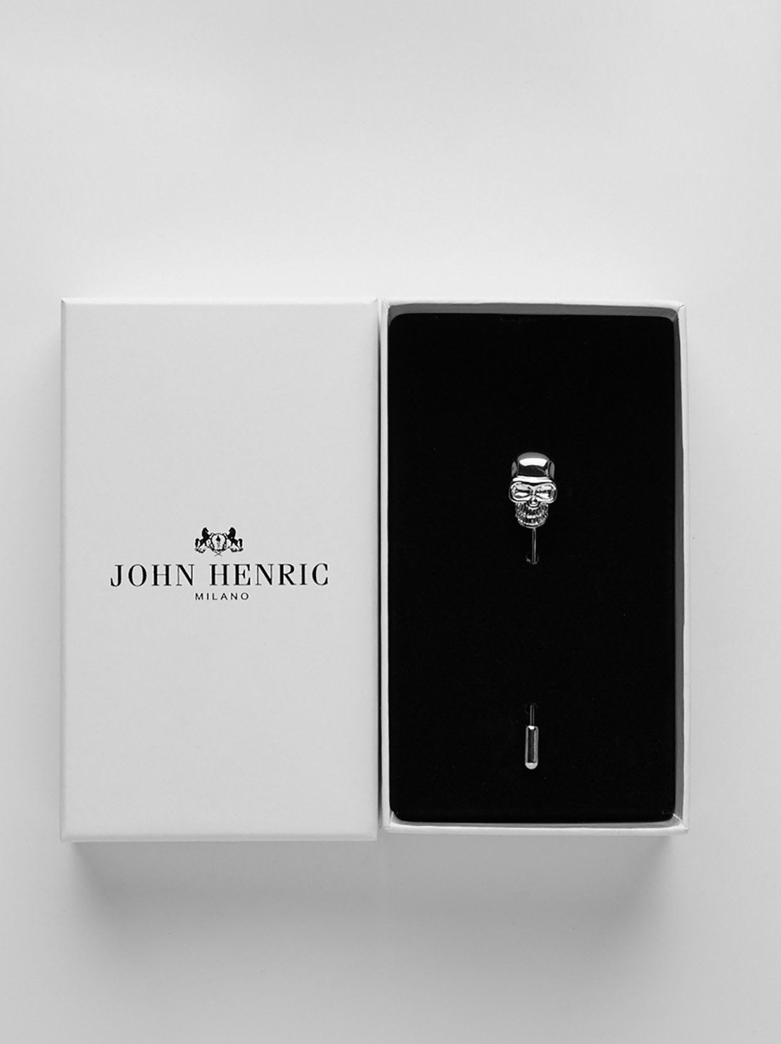 Silver Lapel Pin Skull - Buy online | John Henric
