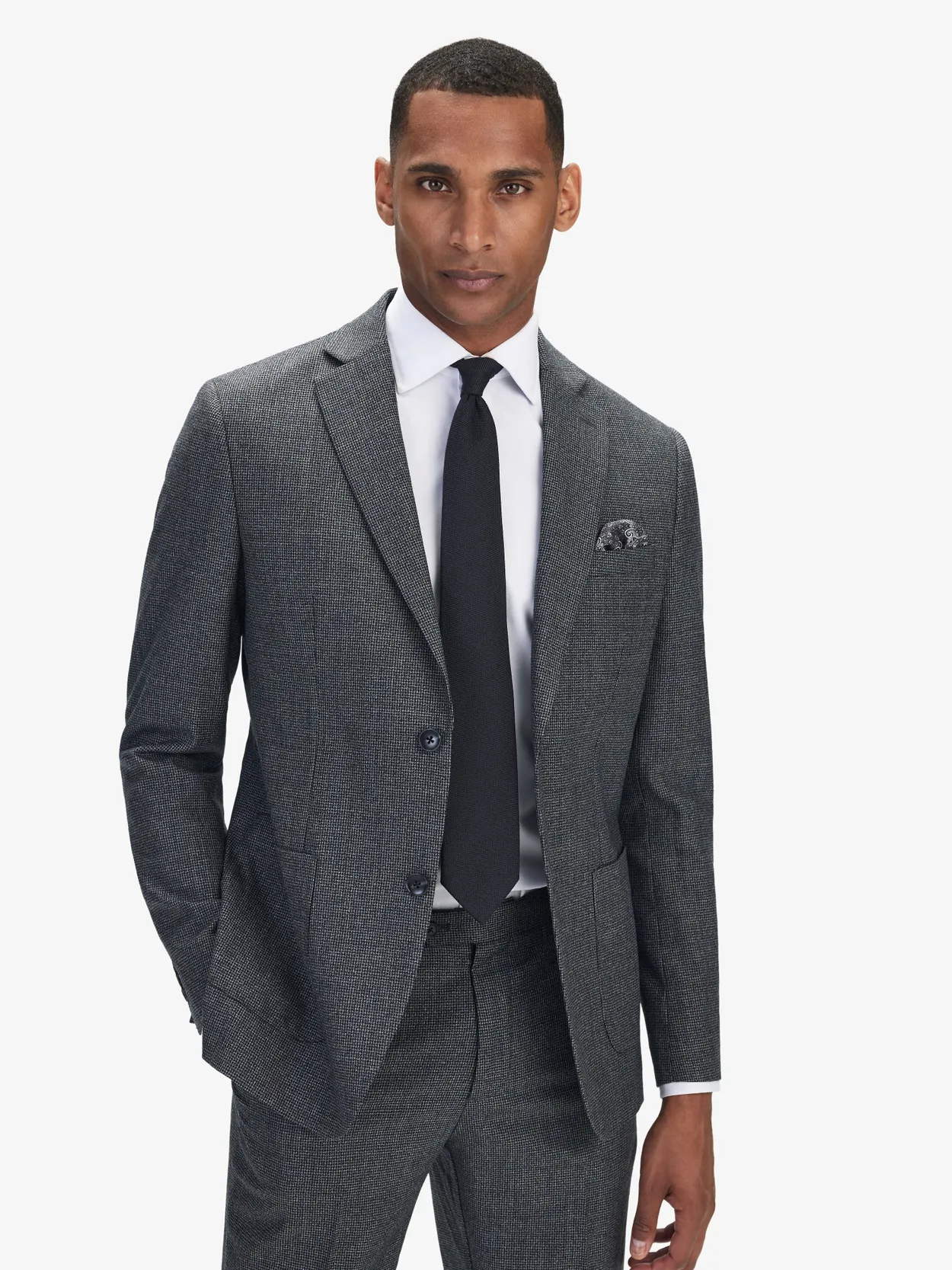 Image number 2 for product Anzug aus grauer und schwarzer Wolle