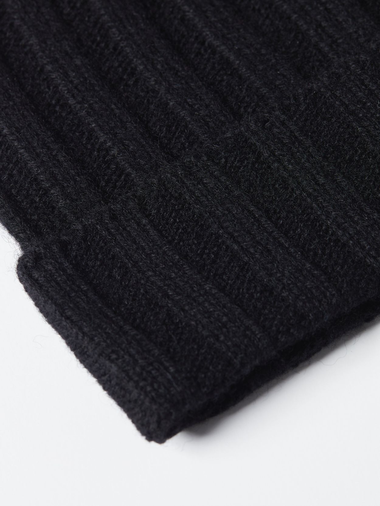 Image number 4 for product Black Wool Beanie & Scarf