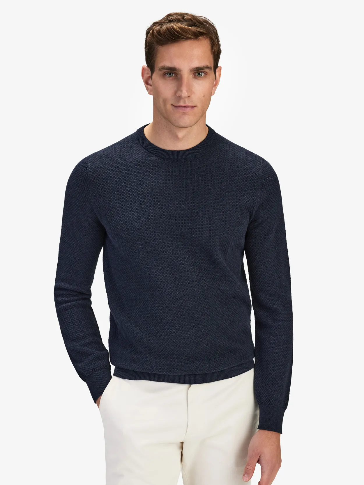 Marineblauer Baumwollpullover