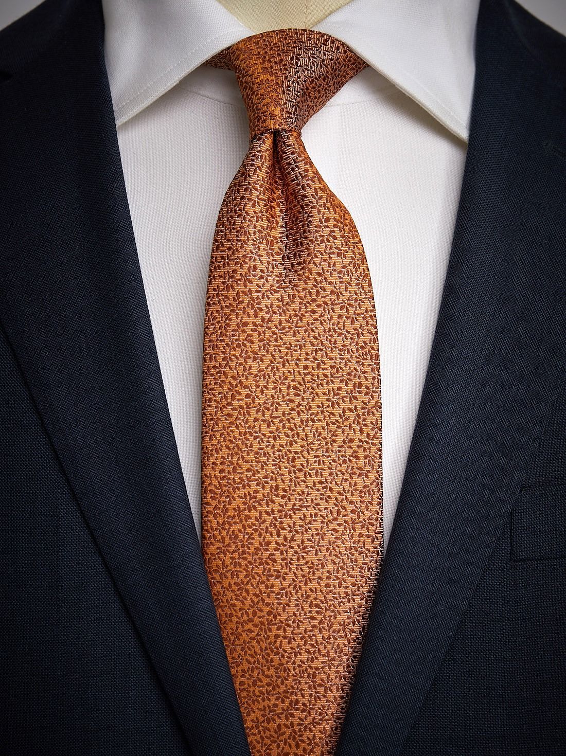 Orange Geblümte Krawatte