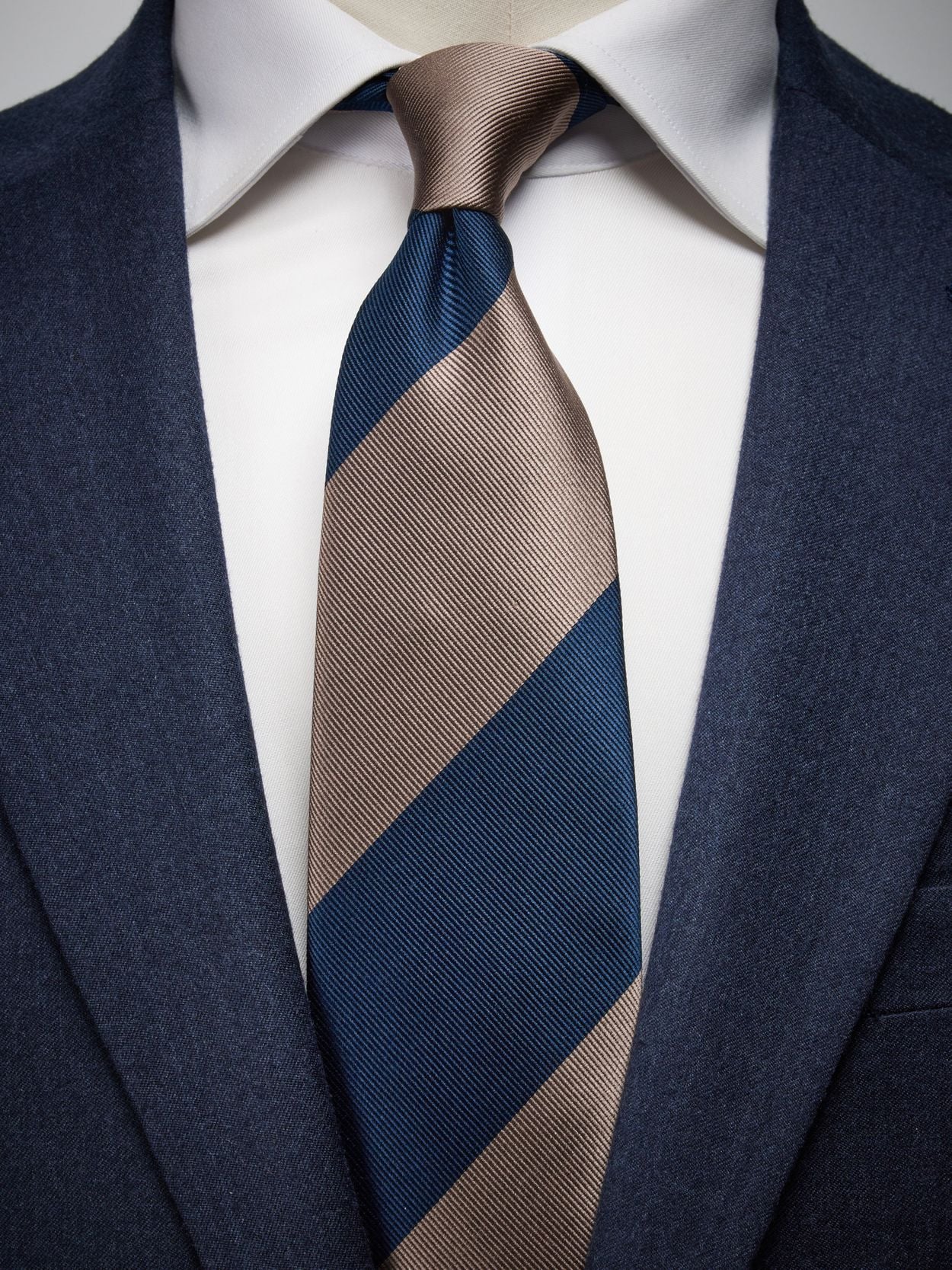 classique rayée bleu marine et rouge