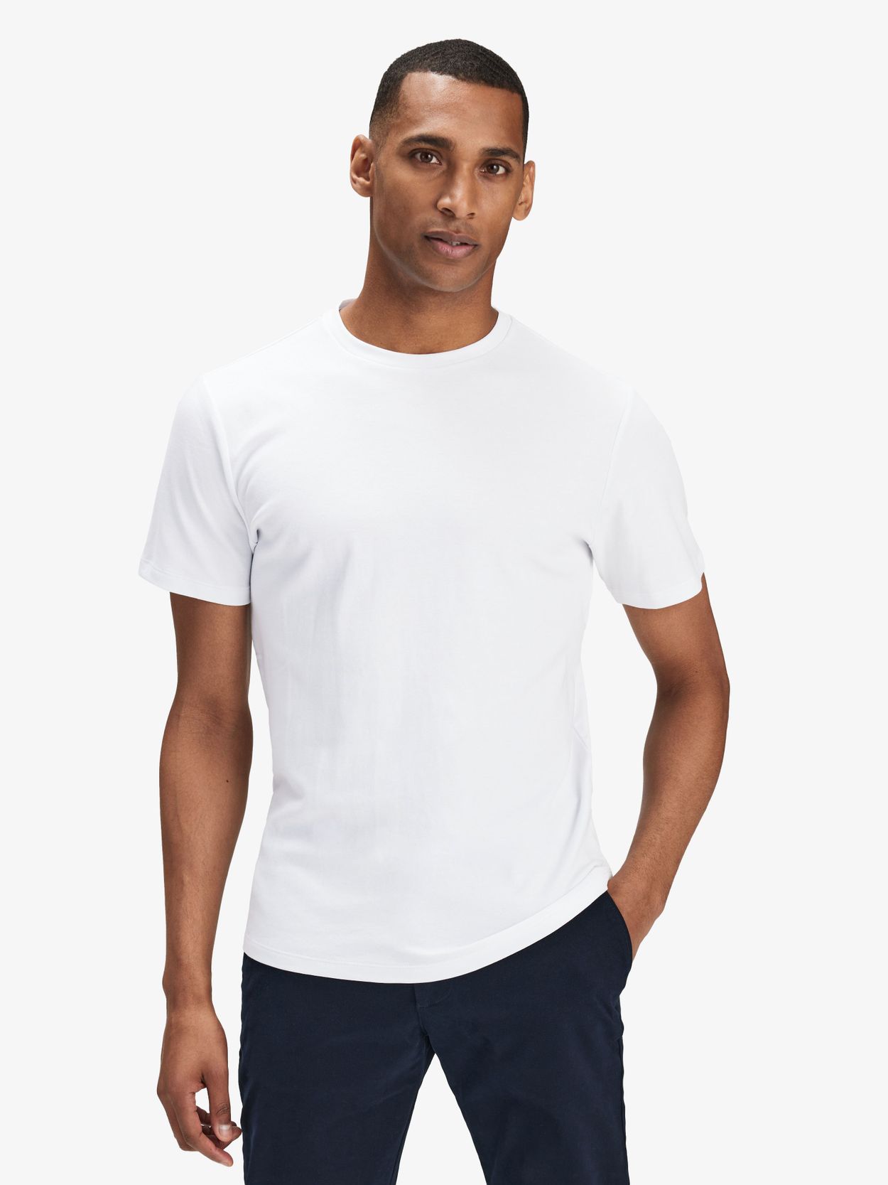 Image number 3 for product 2er-Pack Weiße & Schwarze T-Shirts Slim Fit
