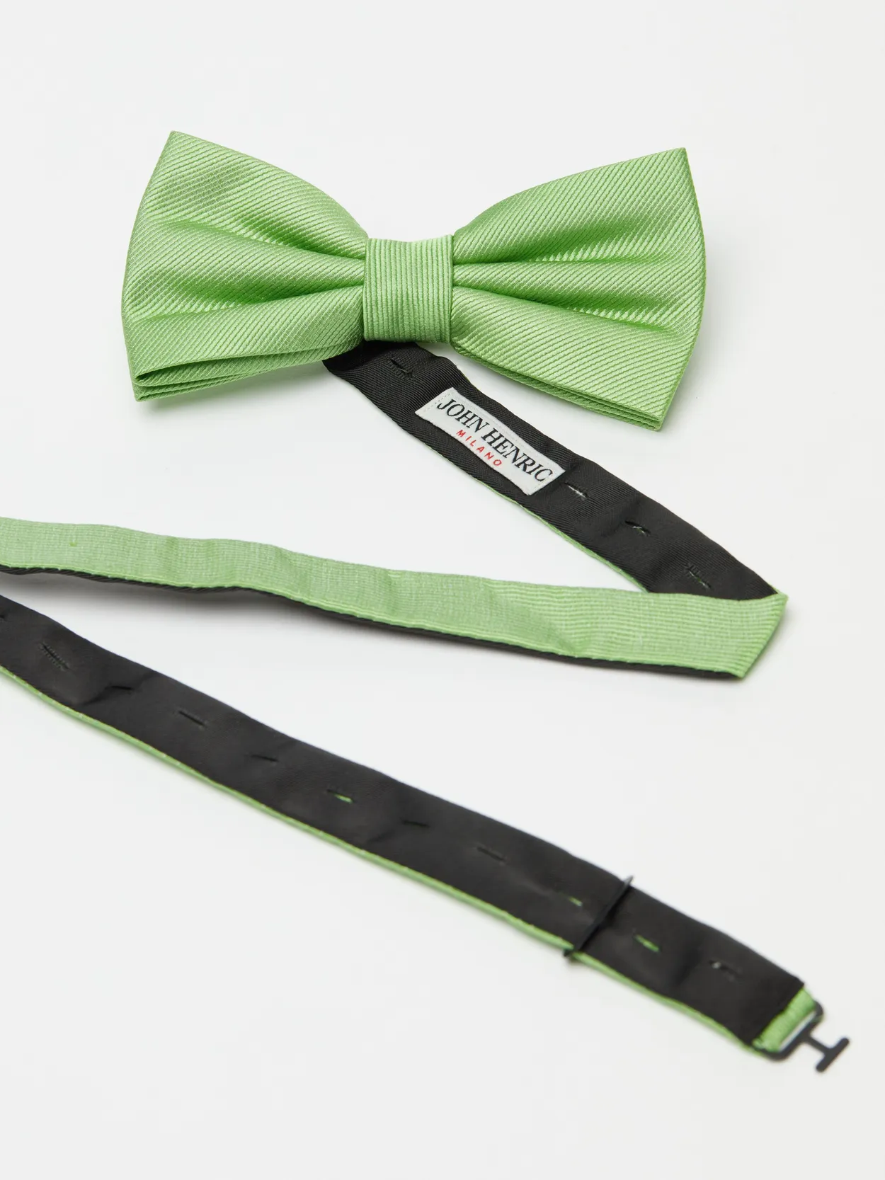 Light Green Bow Tie Plain