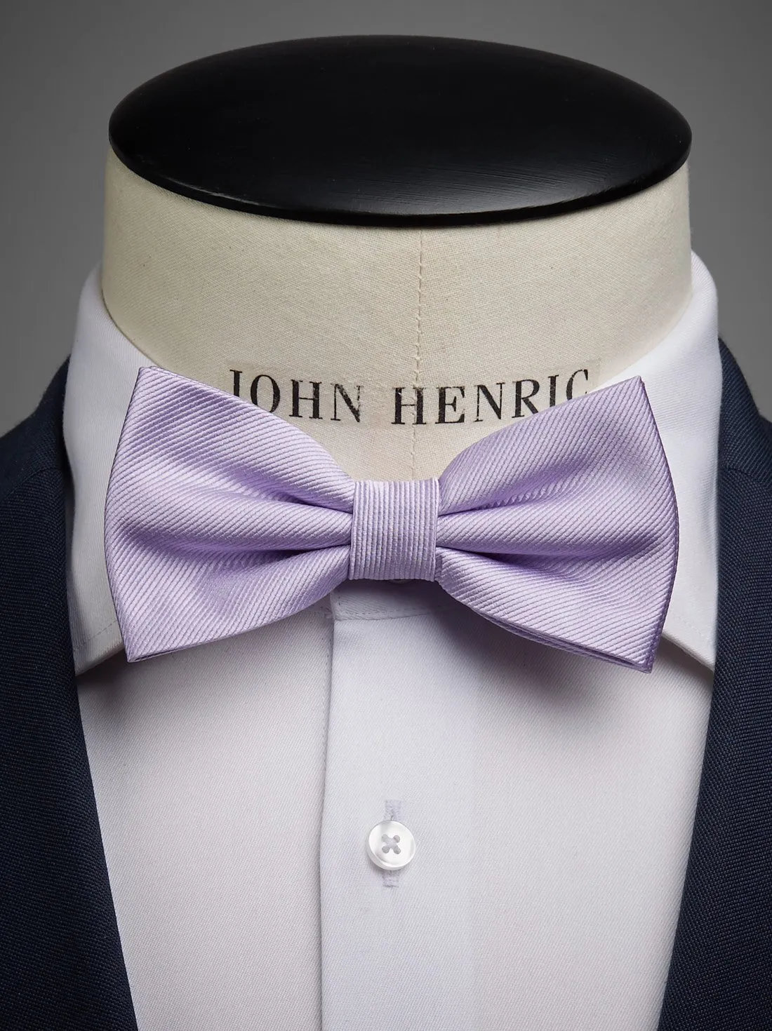 Light Purple Bow Tie Plain