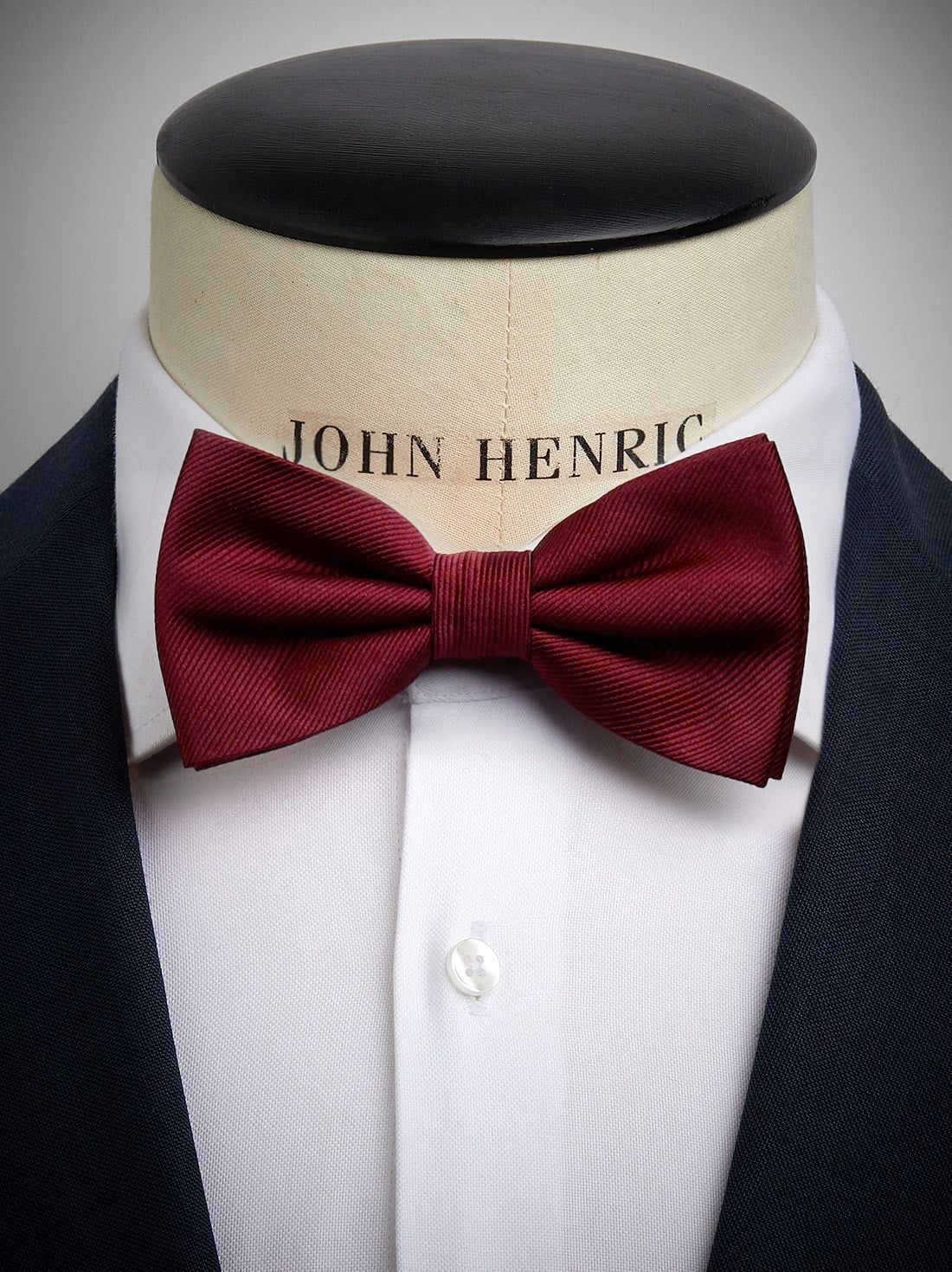 Burgundy Bow Tie - Silk - Buy online | John Henric