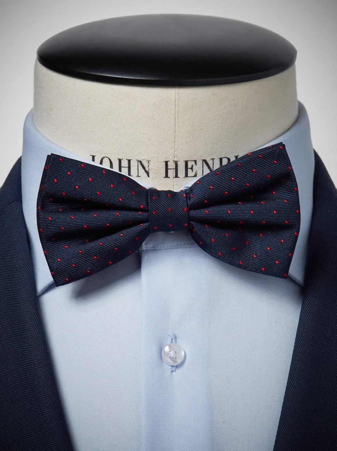 Bow Tie Dot - Koop online | John Henric, image size:1100x1470