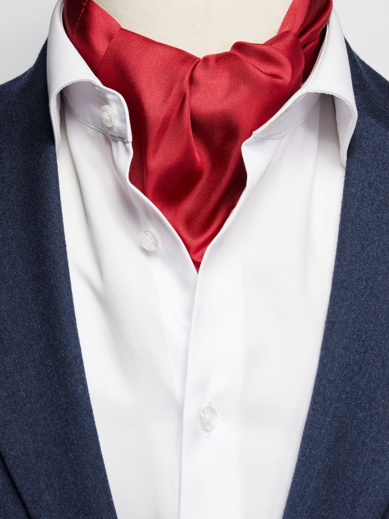 Red Ascot Plain