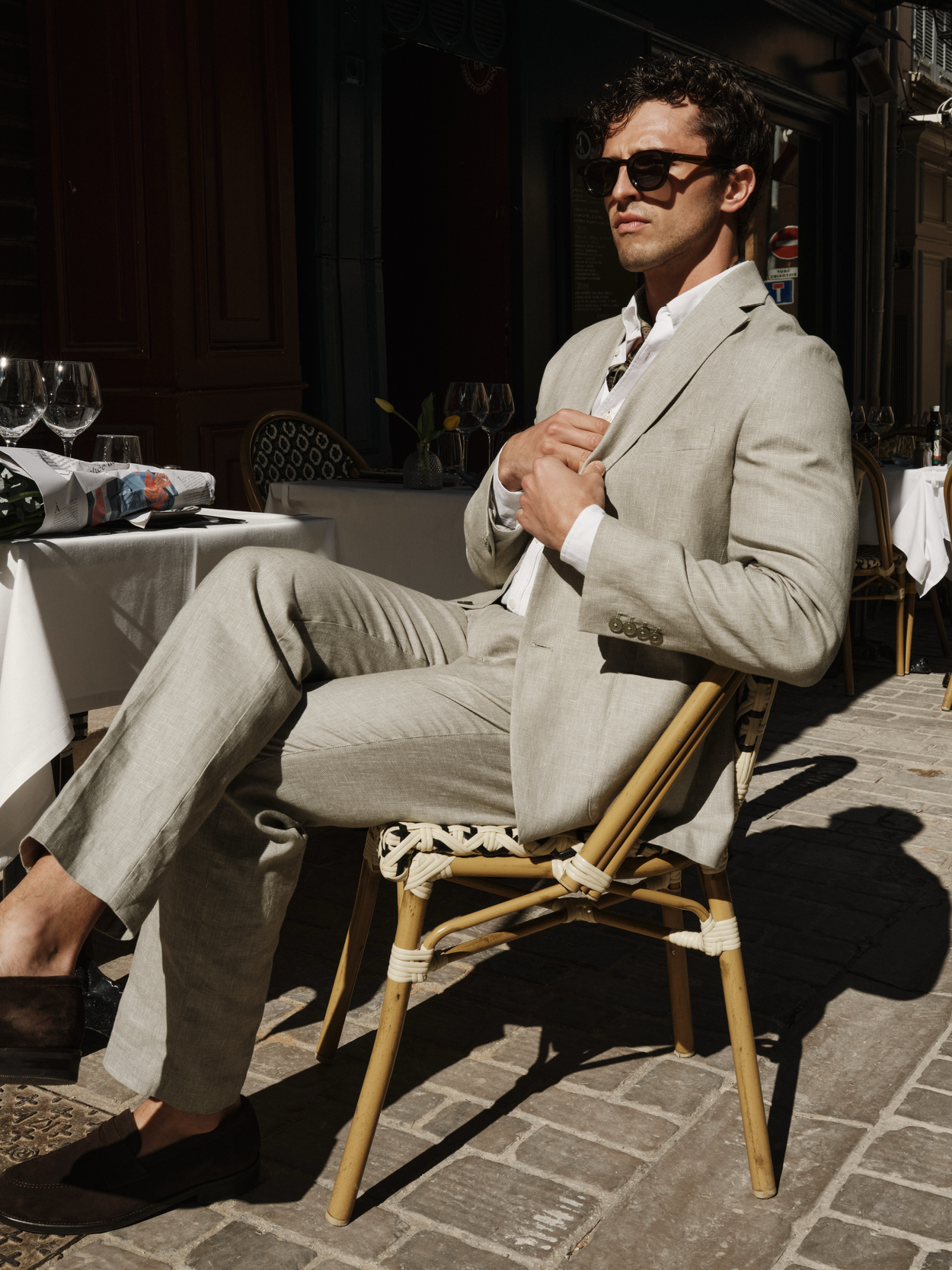 Image number 2 for product Grön Linnekostym