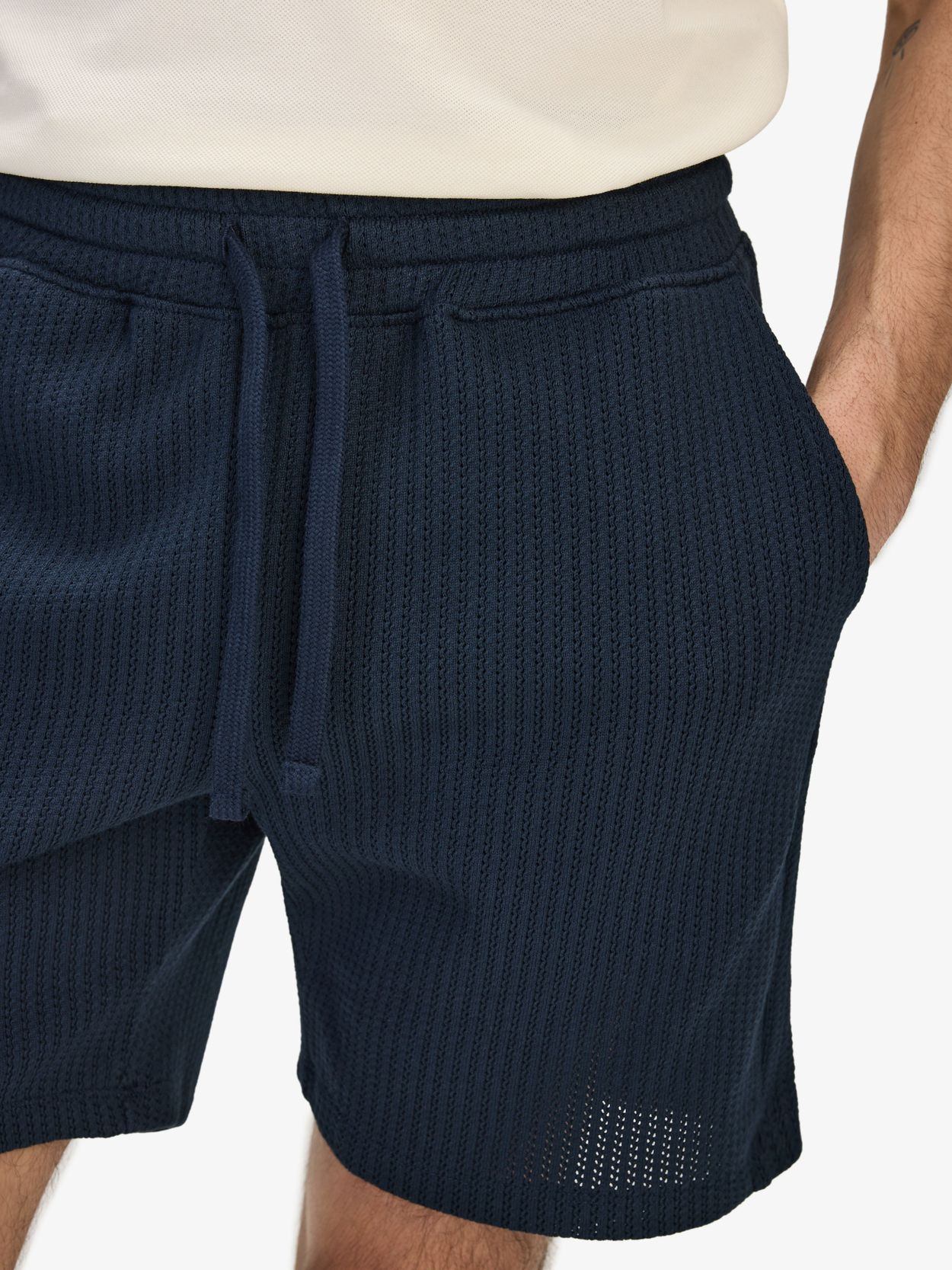 Image number 8 for product Marineblå Casual Fit Heklet-sett