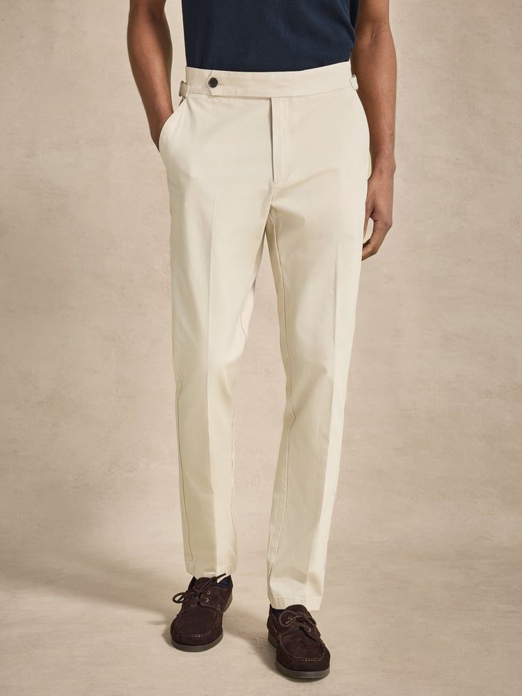 Sandfarbene Chinos