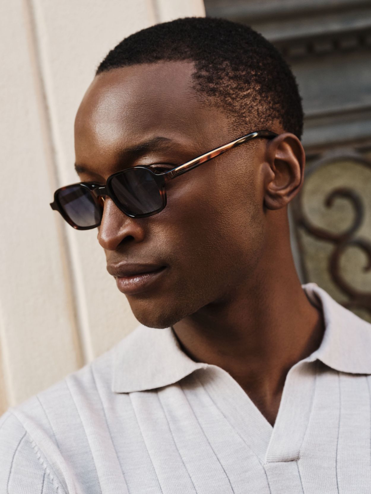 Men Sunglasses Oversized One Piece Dark Brown Lens Fashion Designer Style Trendy Brown Sunglasses | Brown Designer Sunglasses Online  main image 3