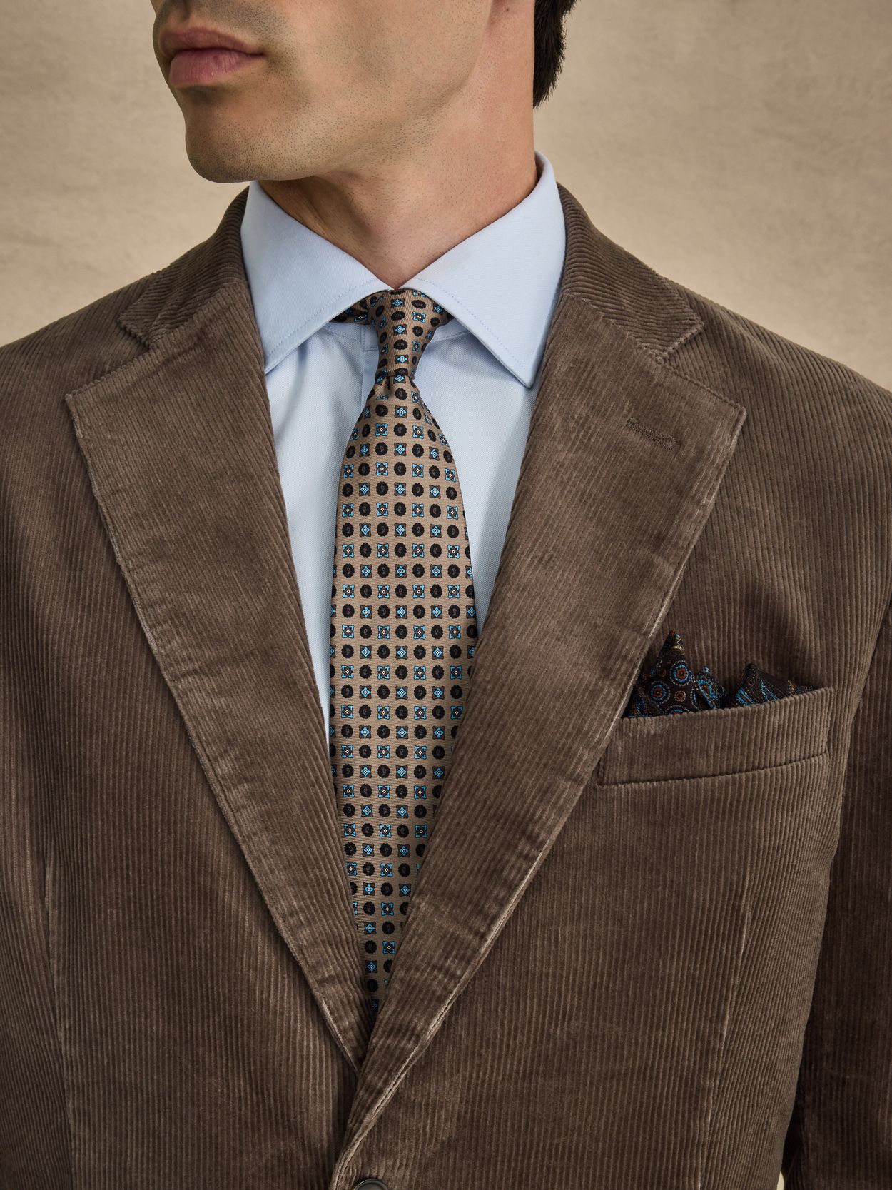 Image number 3 for product Taupe Fløjls Jakkesæt