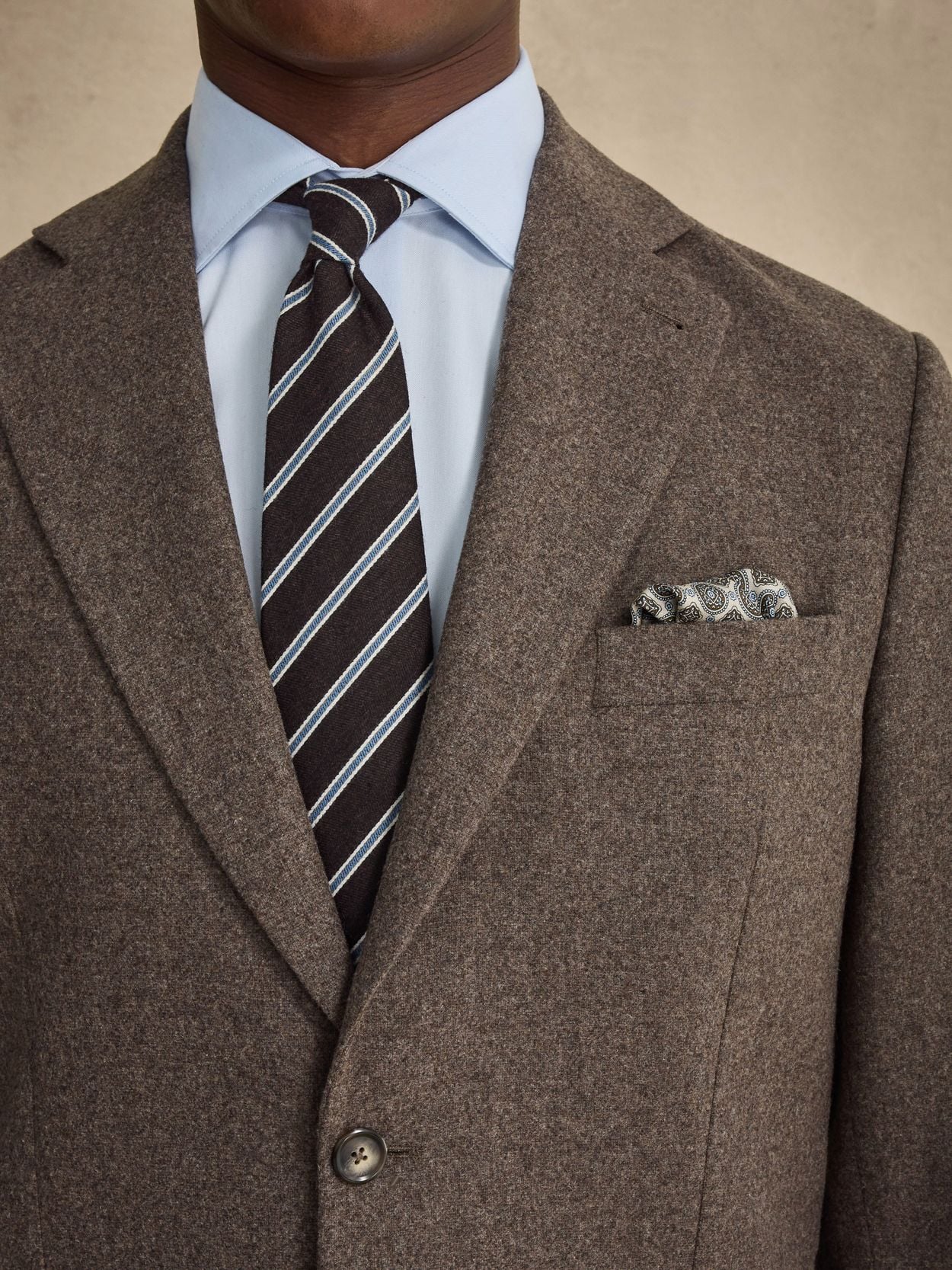 Image number 3 for product Taupe Flannel Jakkesæt