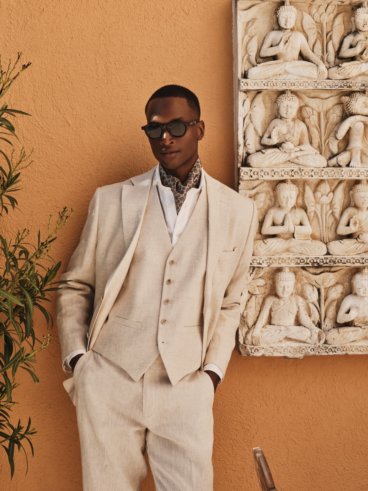 Image number 2 for product Sand Three Piece Suit Leon