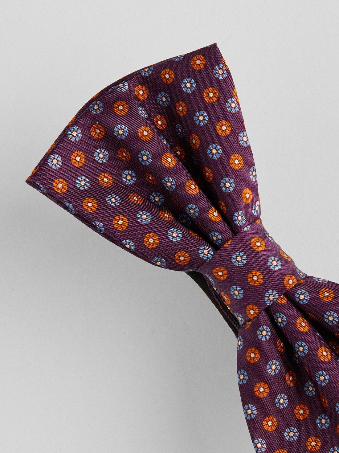Purple Bow Tie Motif 