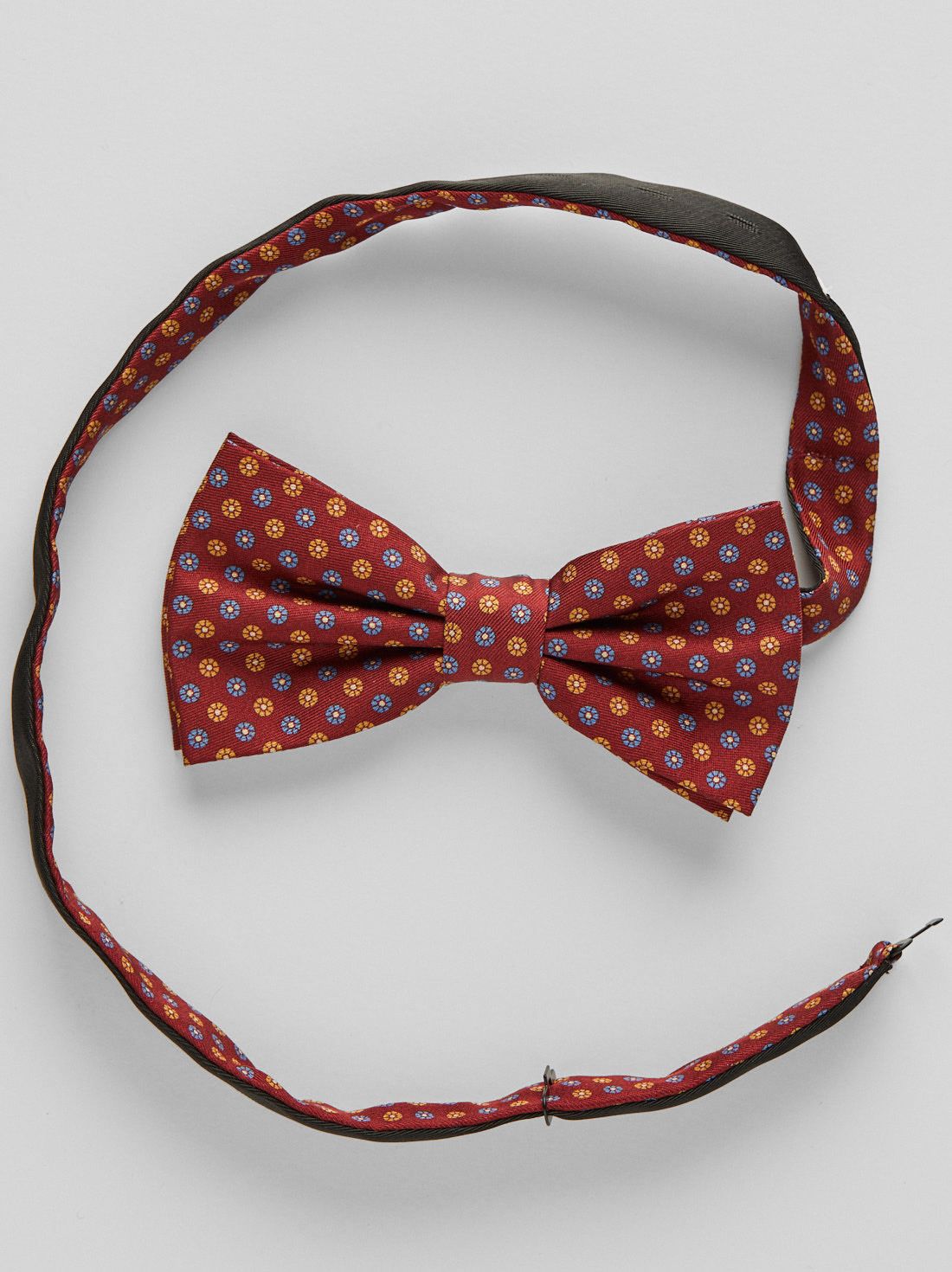 Red Bow Tie Motif 