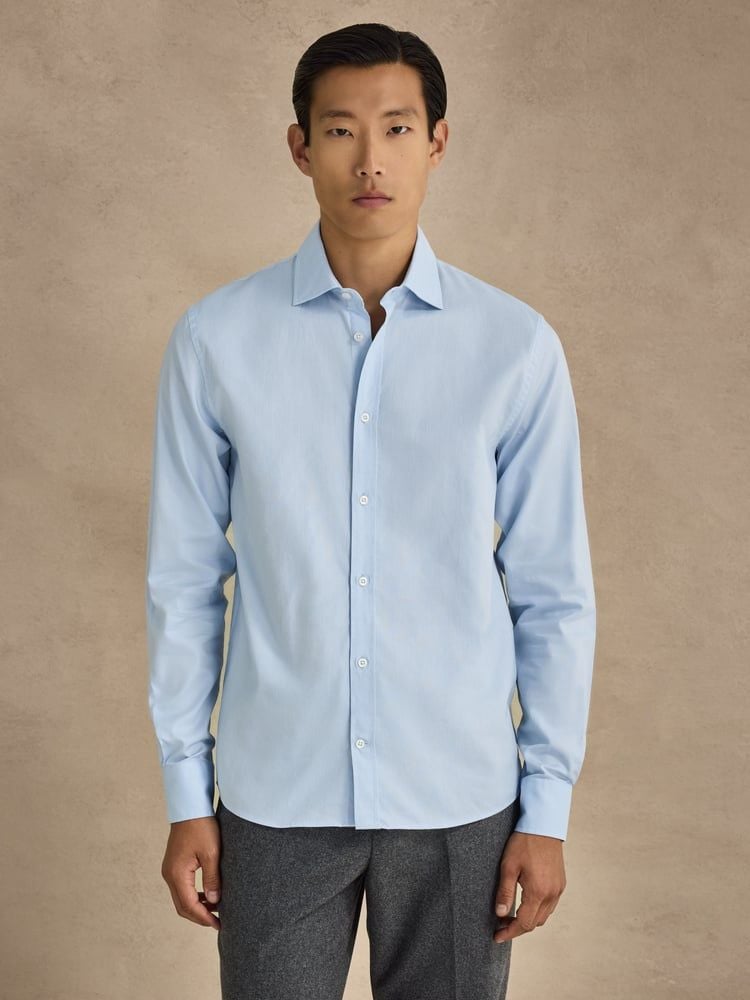 Hellblaues Oxfordhemd