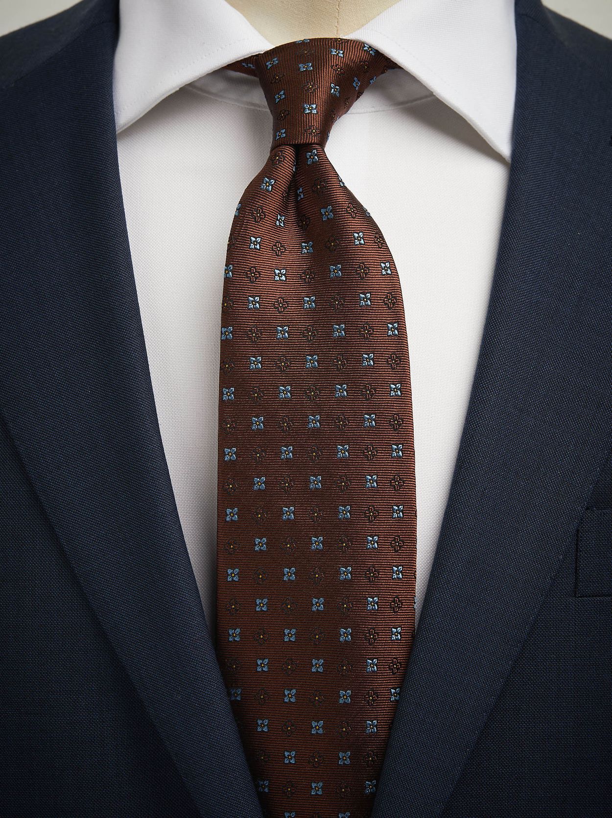 Braune Geblümte Krawatte