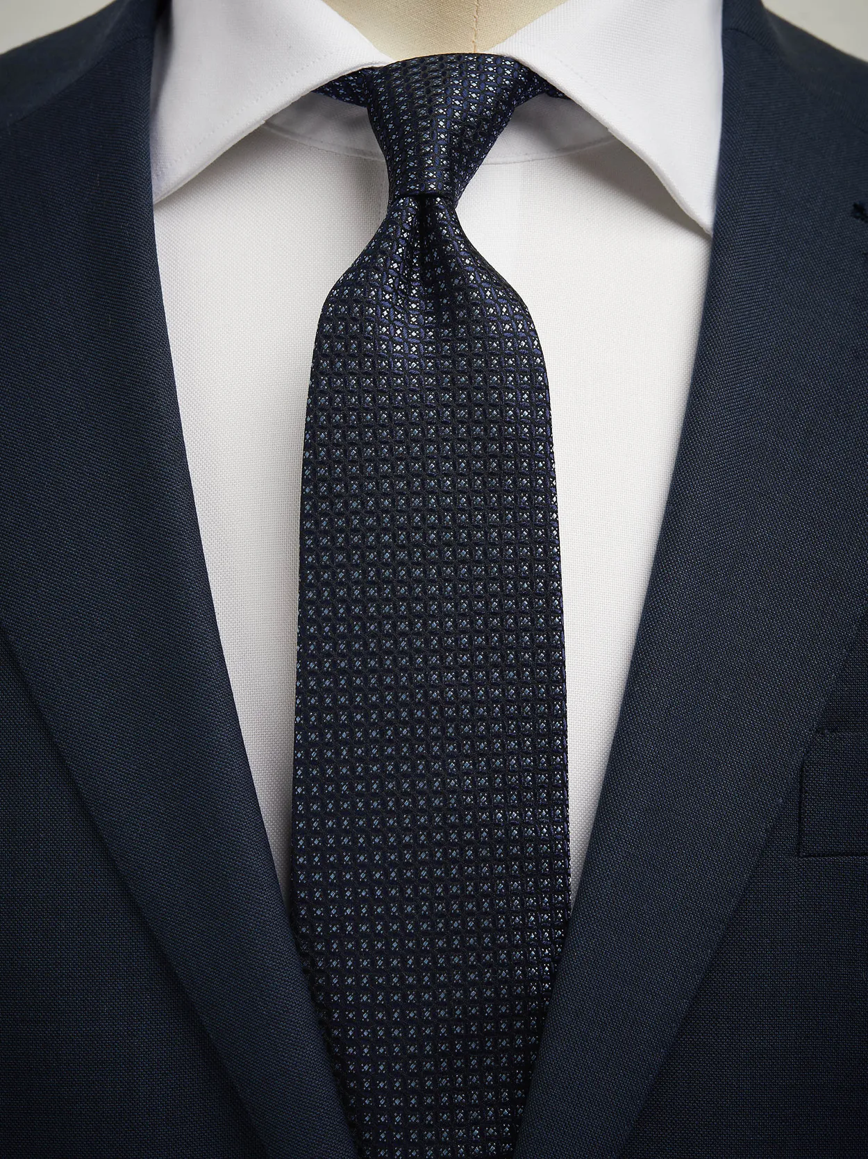 Blue Tie Structure