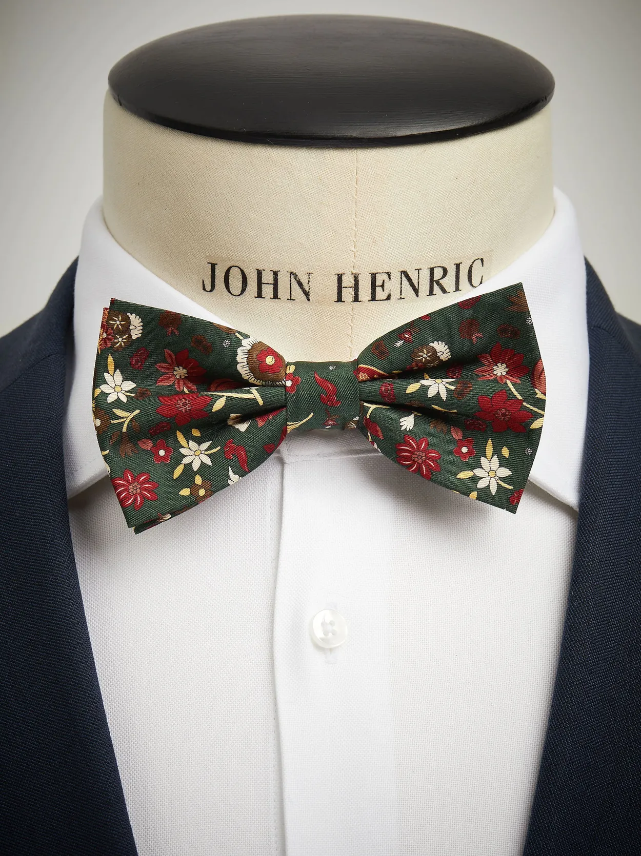 Green Bow Tie Floral
