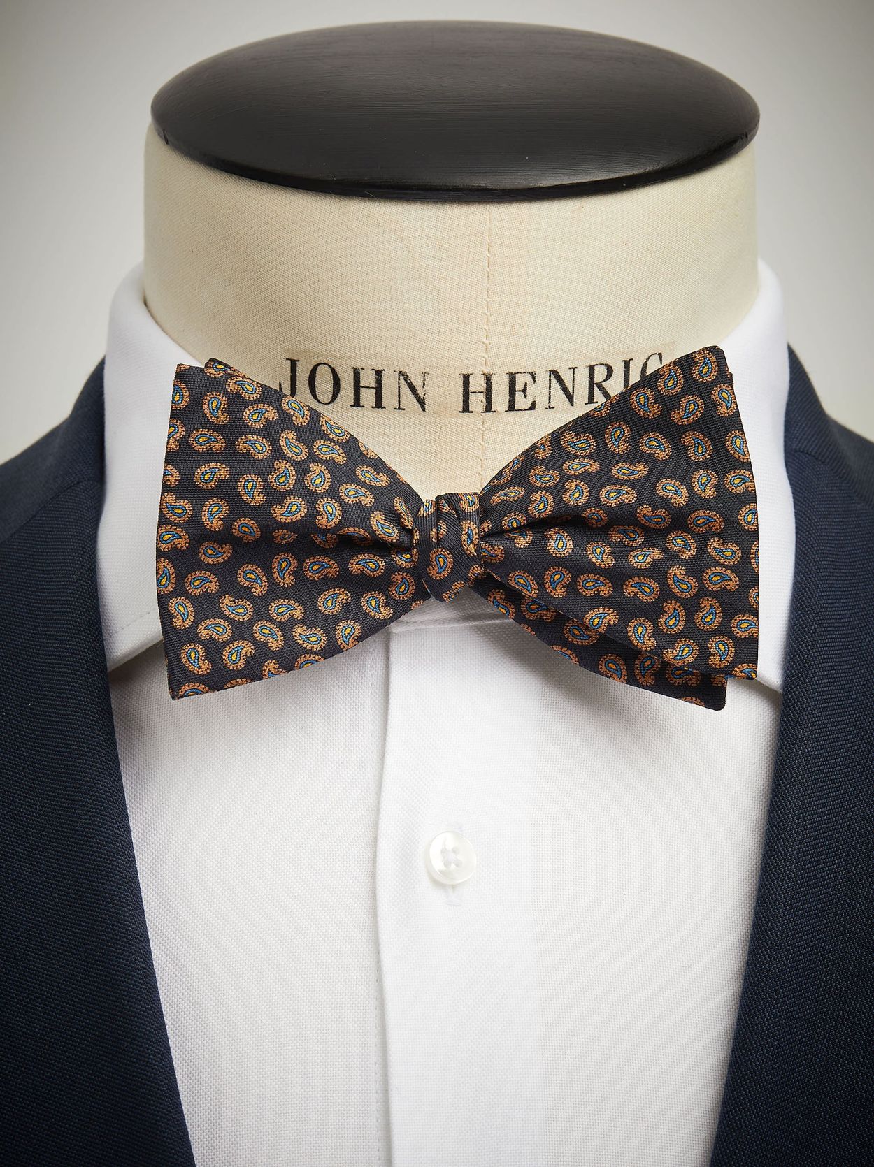 large self tie bow ties