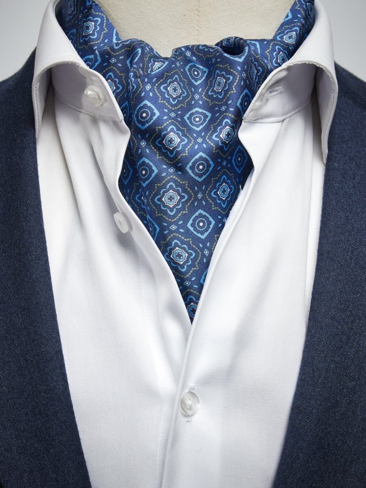 Blue Ascot